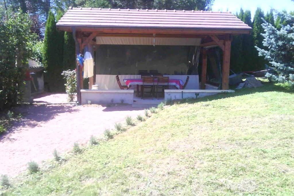 Maison/Gite Familial Dans Le Jura A 200M Du Lac Avec Piscine Privee Marigny  Zewnętrze zdjęcie